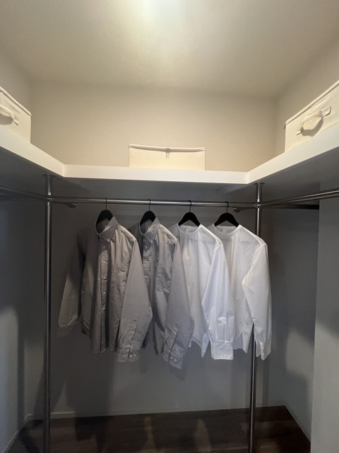 収納　写真は同タイプ住戸です。調度品等は賃貸に含みません。
