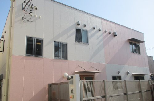 幼稚園・保育園　小学館アカデミーたまプラーザ保育園（幼稚園・保育園）まで143m