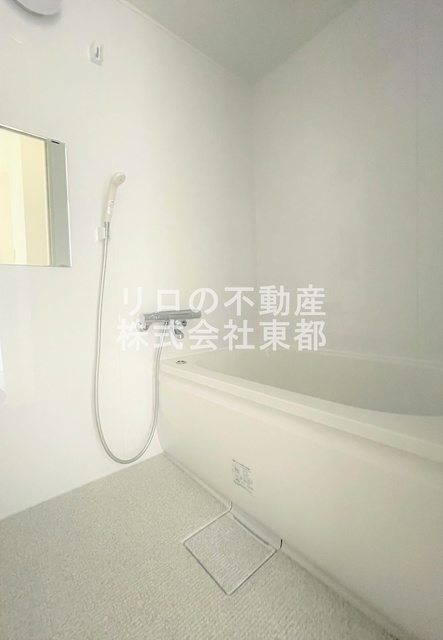 バス・シャワールーム　追い焚き機能付き！生活時間の違う家族には便利です☆