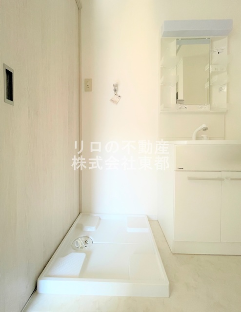 その他　水漏れの心配がない防水パン付きの洗濯機置き場です♪