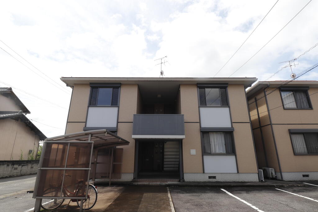 建物外観　新田にある人気のシャーメゾン2K物件です♪