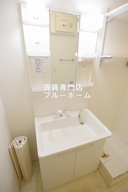 洗面設備　独立洗面台あります！
