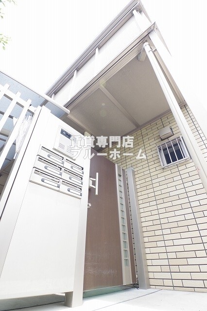 建物外観　軽量鉄骨造2階建ての物件！