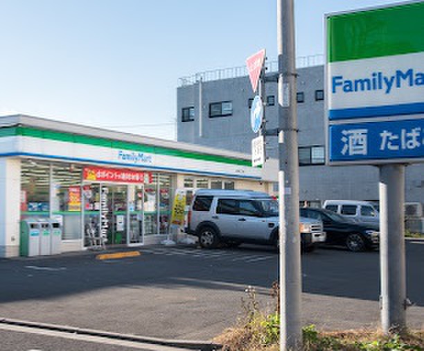 コンビニ　ファミリーマート＿杉並宮前二丁目店（コンビニ）まで300m