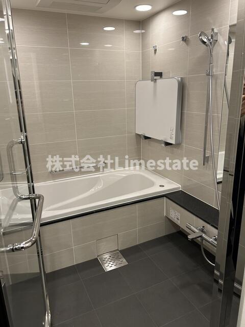 バス・シャワールーム　別部屋参考写真
