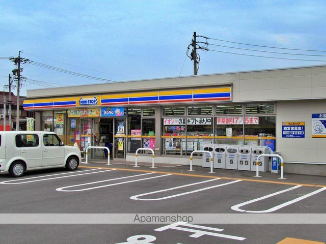 コンビニ　ミニストップ大垣羽衣町店（コンビニ）まで950m