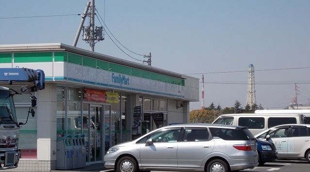 コンビニ　ファミリーマート市原岩崎店（コンビニ）まで450m