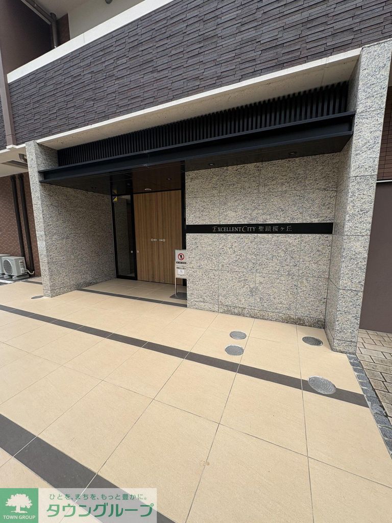 エントランス　★お問い合わせはタウンハウジング聖蹟桜ヶ丘店まで★