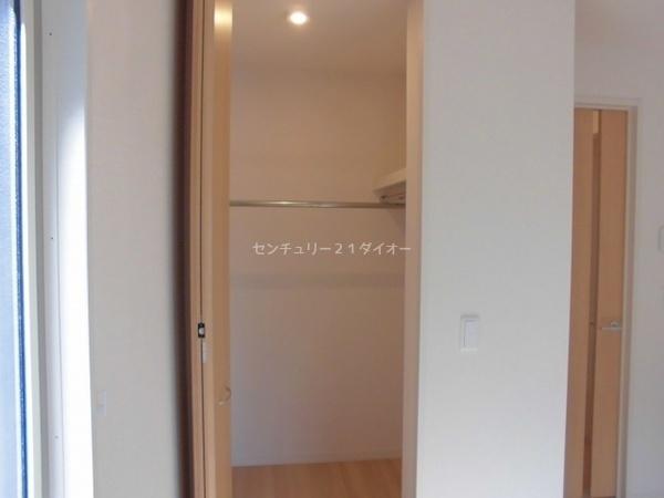 収納　ウォークインクローゼット