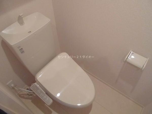 トイレ　暖房温水便座付