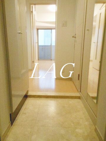玄関　玄関です。