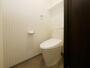 トイレ　落ち着いた空間のトイレです