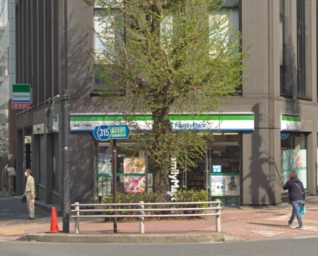 コンビニ　ファミリーマート 湯島一丁目店（コンビニ）まで243m