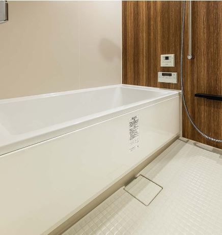 バス・シャワールーム　写真は同タイプ住居です。