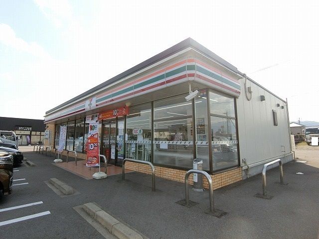 コンビニ　セブンイレブン垂井町表佐店（コンビニ）まで500m