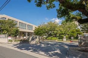 中学校　加古川市立加古川中学校（中学校）まで1100m