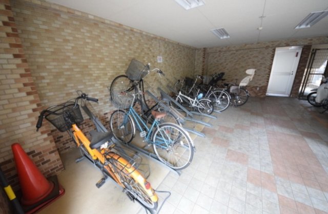 駐車場　駐輪場