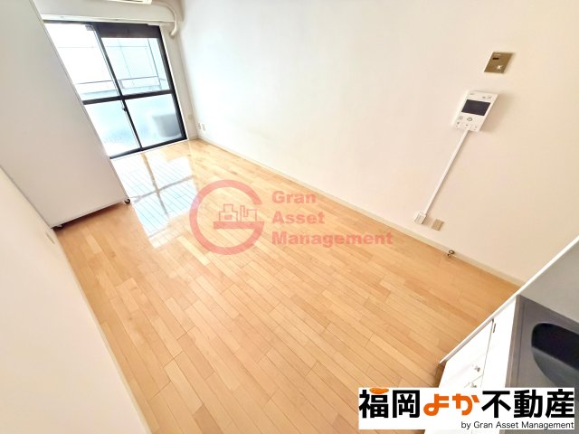その他部屋・スペース　広くて明るい寝室