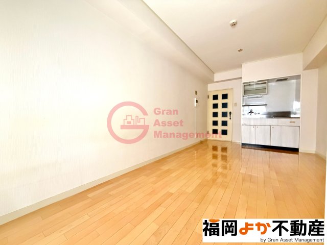 居室・リビング　こちらのリビングで趣味の時間をお楽しみください