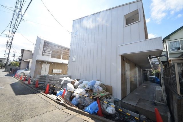 建物外観　タウンハウジング仙川店まで♪