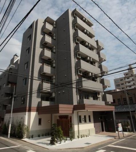 建物外観　外観タイル張り