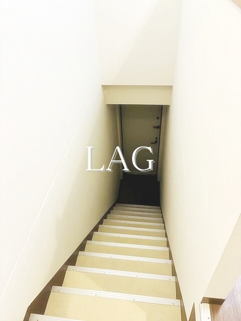 玄関　玄関です。