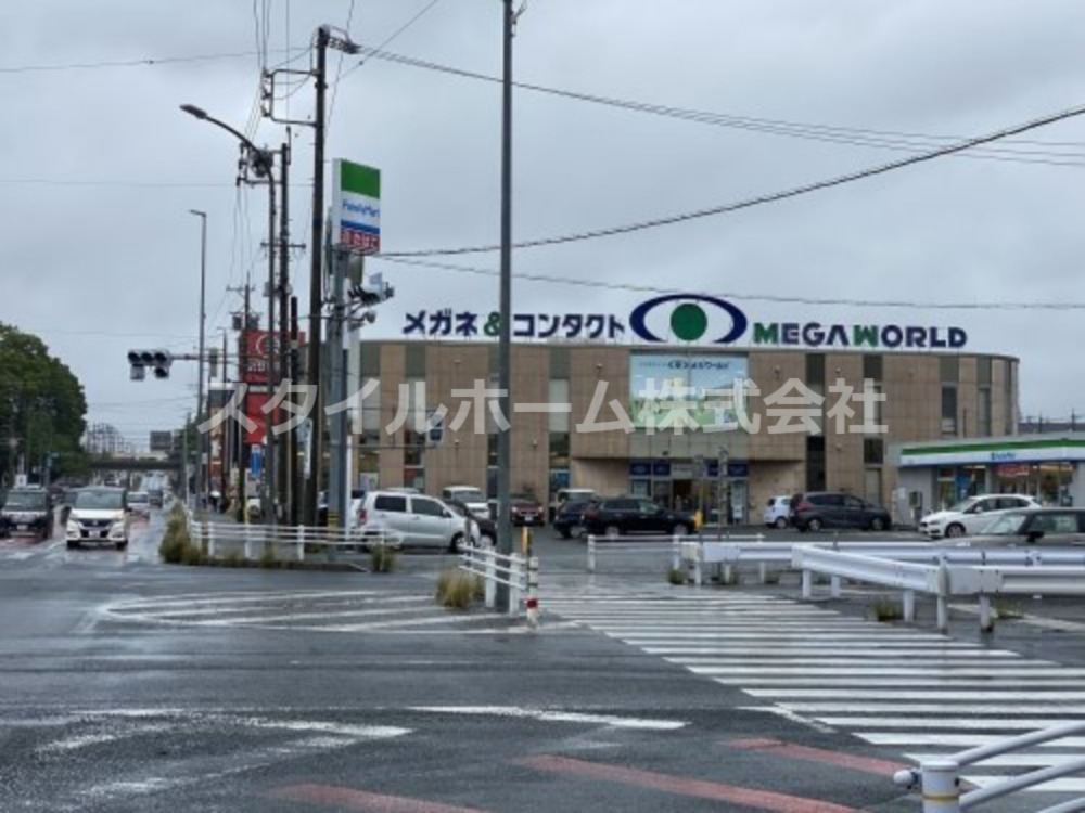 ショッピングセンター　メガワールド豊川牛久保店（ショッピングセンター）まで347m