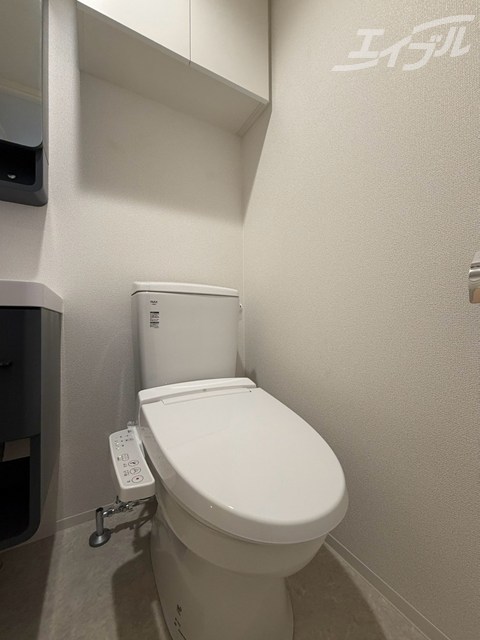 地下鉄御堂筋線 中津駅 徒歩12分 15階建 築1年のトイレ写真