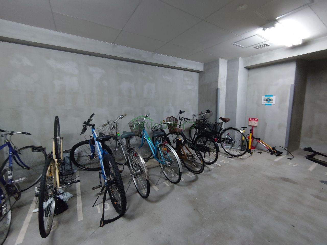 駐車場　※全て別号室のお写真です。参考にしてください。