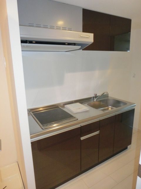 キッチン　IH2口システムキッチン完備
