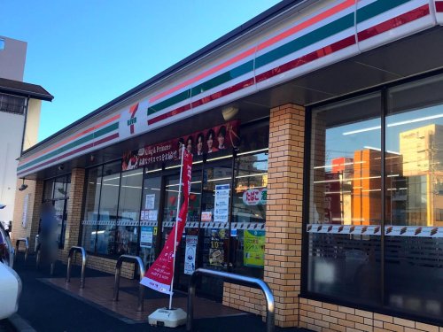 コンビニ　セブンイレブン 名古屋山王3丁目店（コンビニ）まで131m