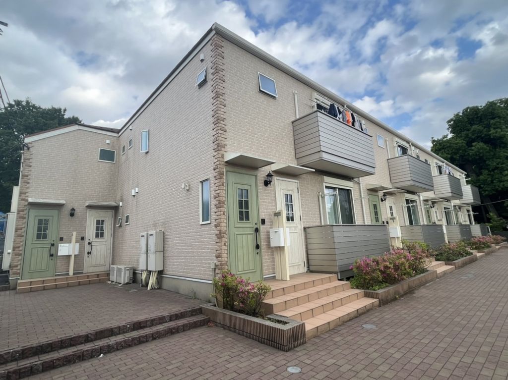 建物外観　エントランス