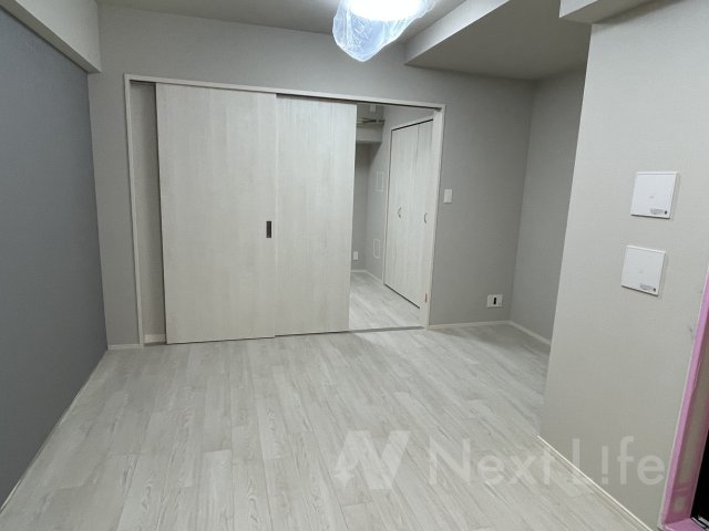 スプランディッド新横浜の居間写真