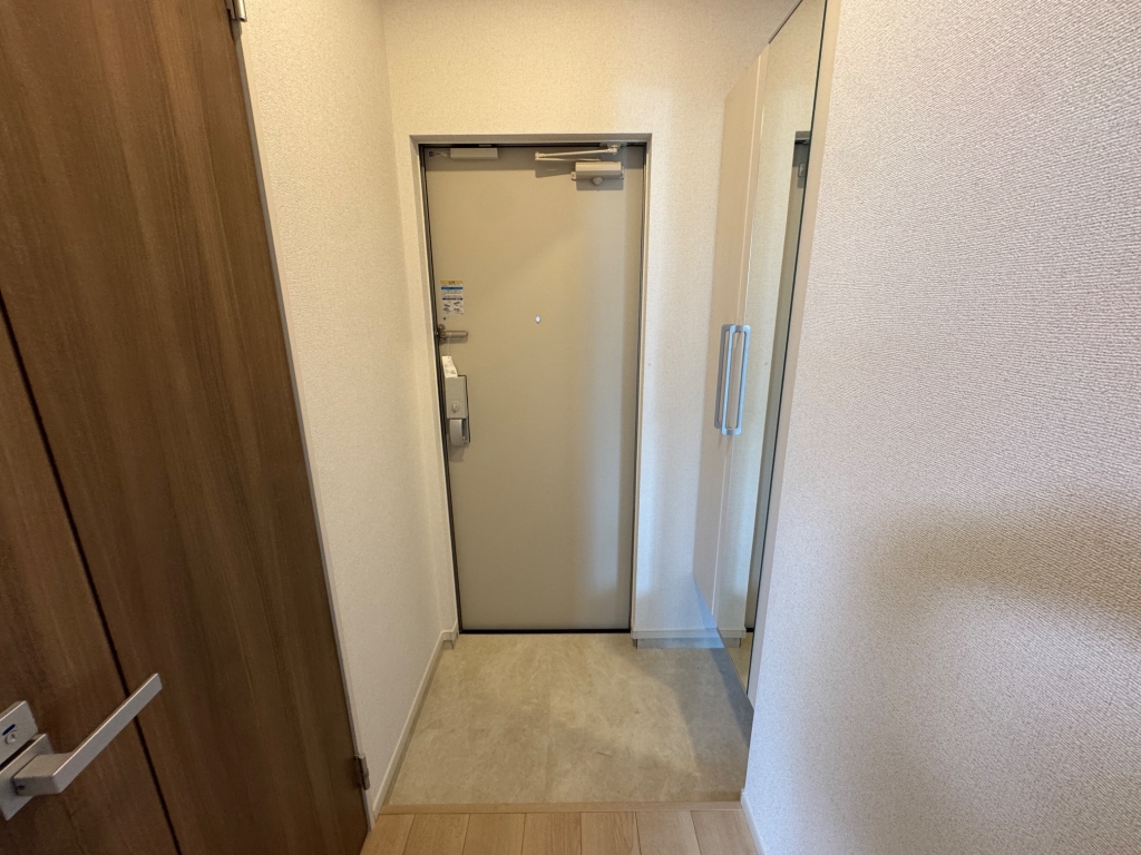 GLORYINOUE南王子の玄関写真