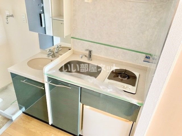 エステムコート神戸ハーバーランド前IIIコスタリティのキッチン写真