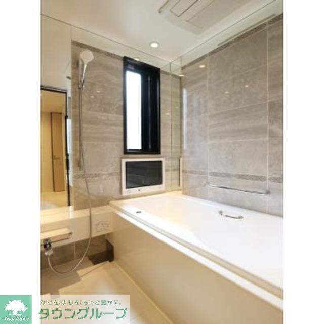 バス・シャワールーム　※写真は同タイプ住戸です。