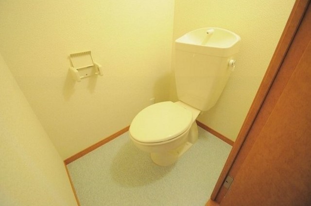 レオパレスカーサK3のトイレ写真