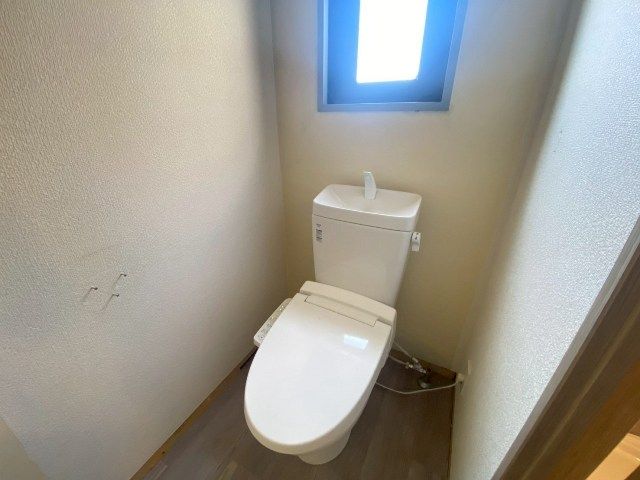 地下鉄空港線 藤崎駅 徒歩2分 7階建 築38年のトイレ写真
