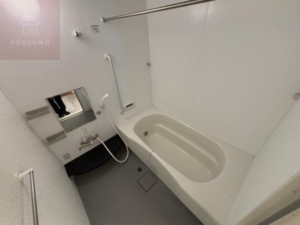 レフィナードカルチェD棟の風呂写真