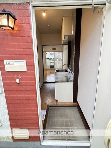 京王井の頭線 三鷹台駅 徒歩3分 2階建 築36年の玄関写真
