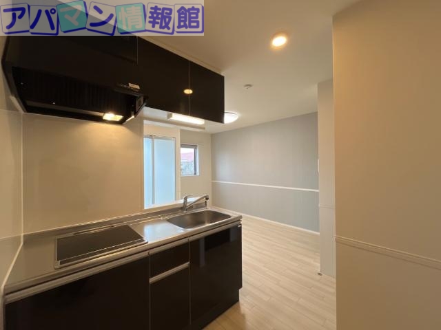 新潟市中央区鳥屋野新築アパートのキッチン写真