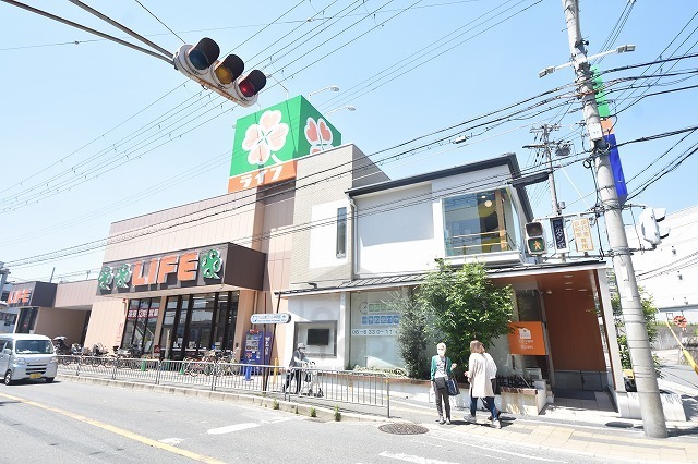 スーパー　ライフ　豊津店（スーパー）まで451m