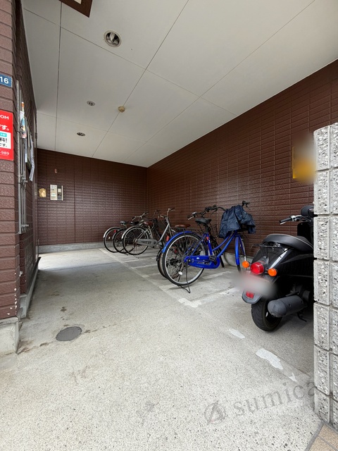 その他共有部分　屋根付き駐輪場が嬉しいです♪♪