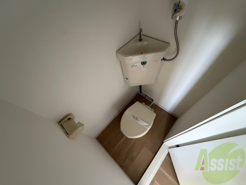 トイレ　こちらはトイレです。清潔感があり、安心して使用できます。