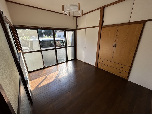 中之郷戸建の居間写真