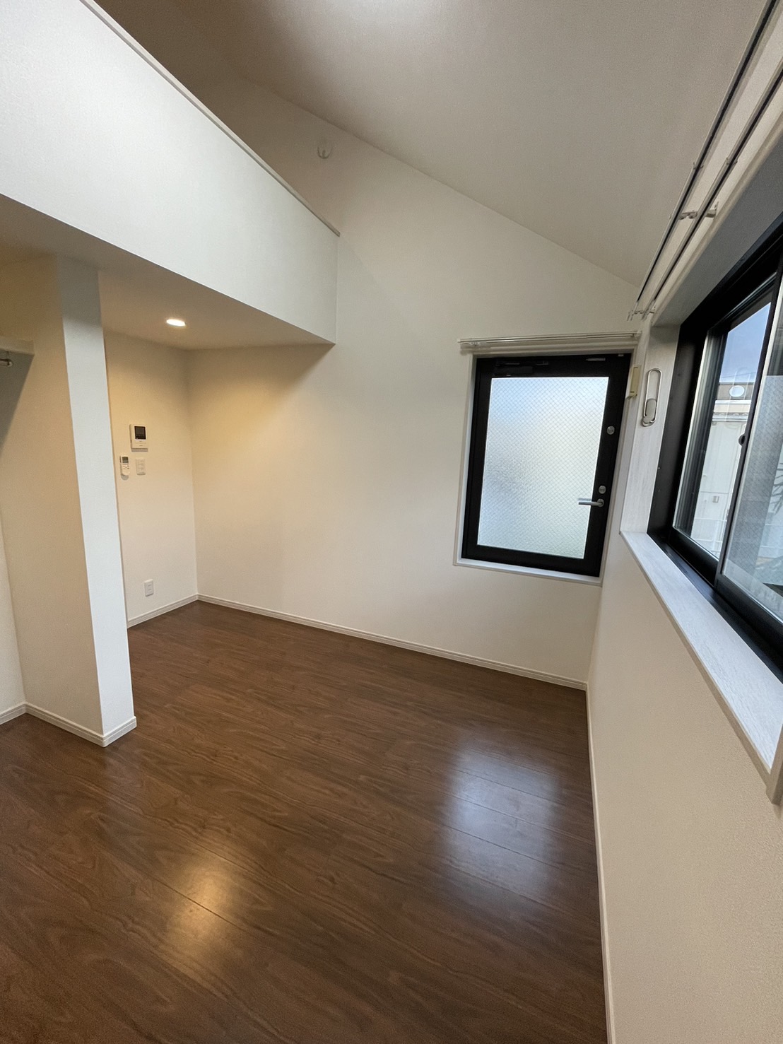 YOKOSUKA COAST RESIDENCEの居間写真