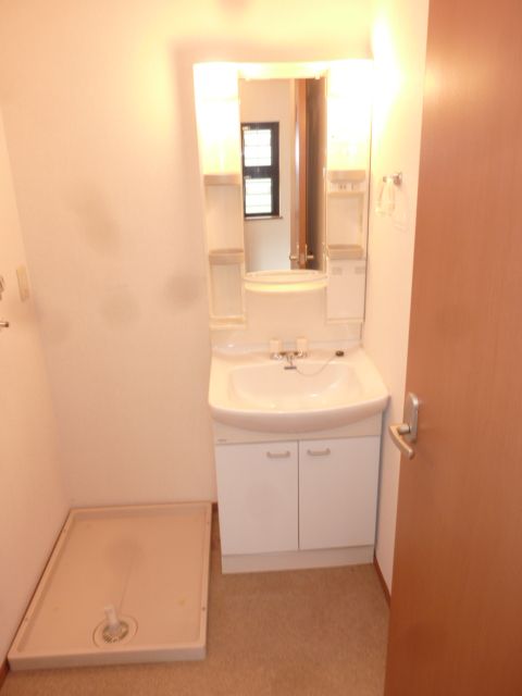 洗面設備　別部屋参考写真