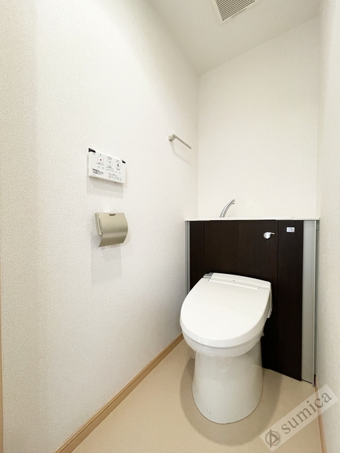 近鉄大阪線 高安駅 徒歩2分 6階建 築13年のトイレ写真