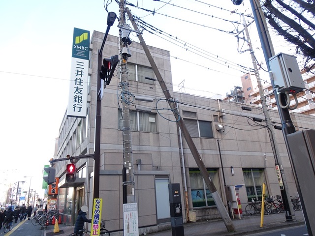 銀行　三井住友銀行草加支店（銀行）まで106m