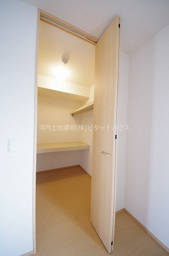 収納　ウォークインクローゼット